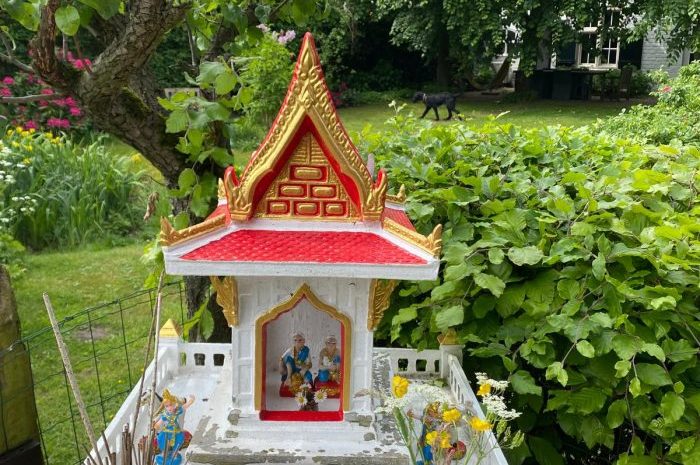 geestenhuisje in tuin Thaise massage opleiding Thai Dee